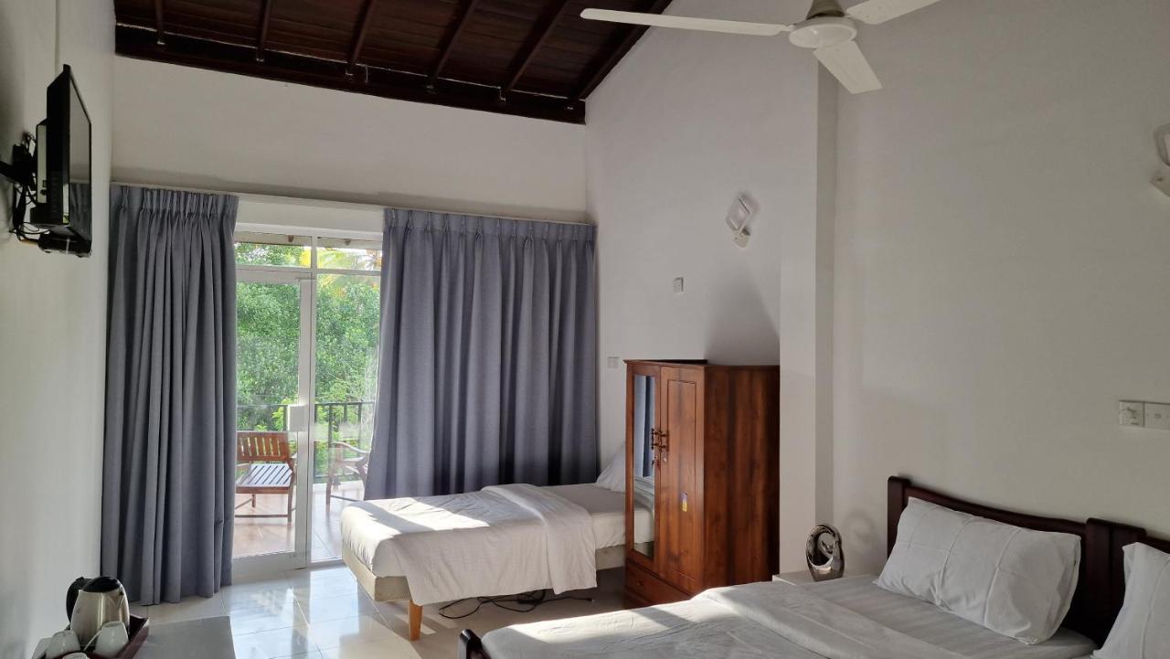 Chill Hill Hikkaduwa Hotel Екстериор снимка