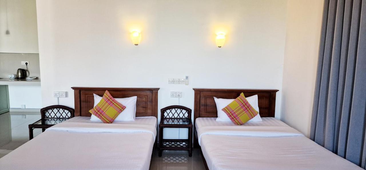 Chill Hill Hikkaduwa Hotel Екстериор снимка