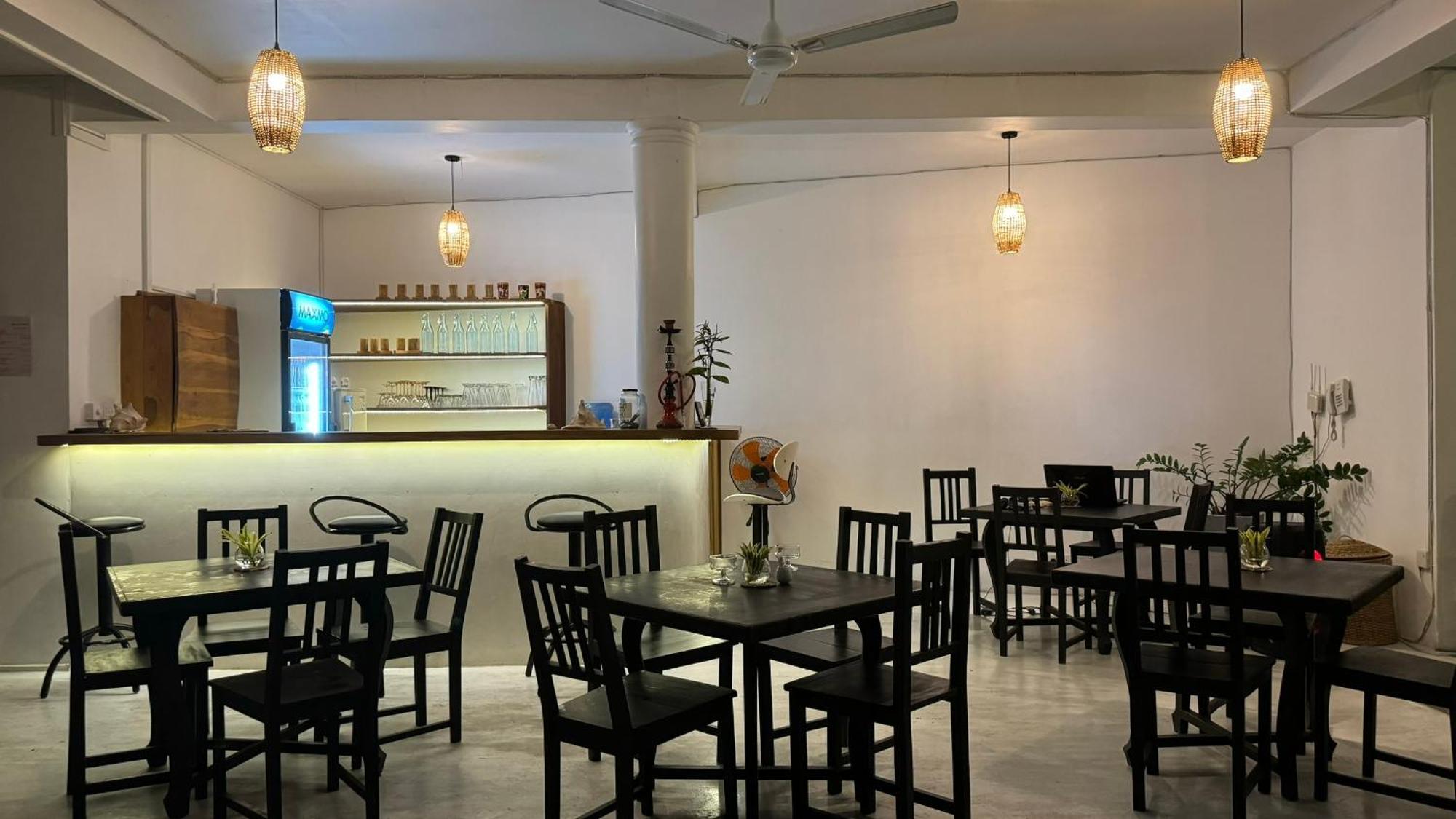 Chill Hill Hikkaduwa Hotel Екстериор снимка