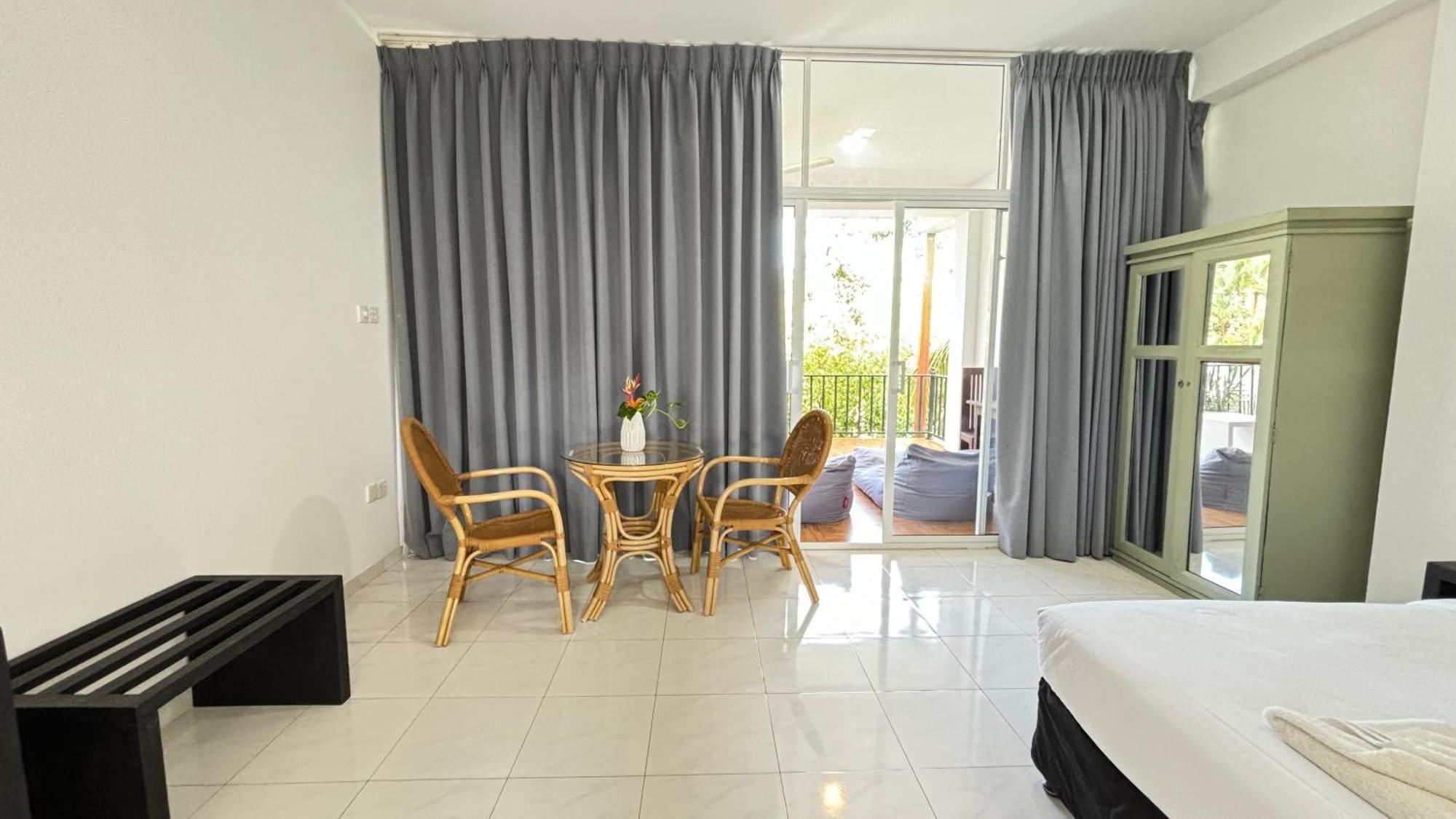Chill Hill Hikkaduwa Hotel Стая снимка