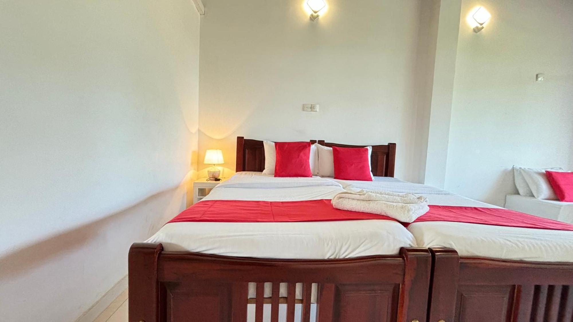 Chill Hill Hikkaduwa Hotel Стая снимка